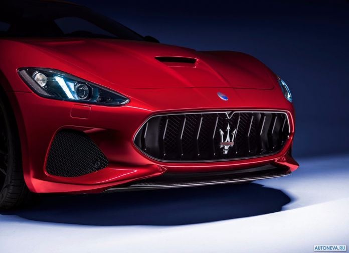 2018 Maserati GranTurismo - фотография 18 из 23