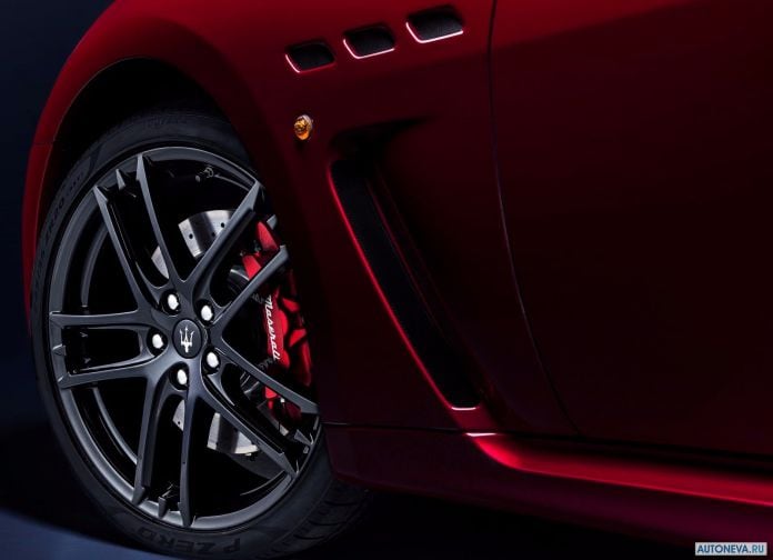 2018 Maserati GranTurismo - фотография 21 из 23