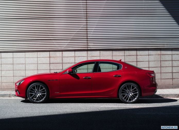2019 Maserati Ghibli - фотография 13 из 39