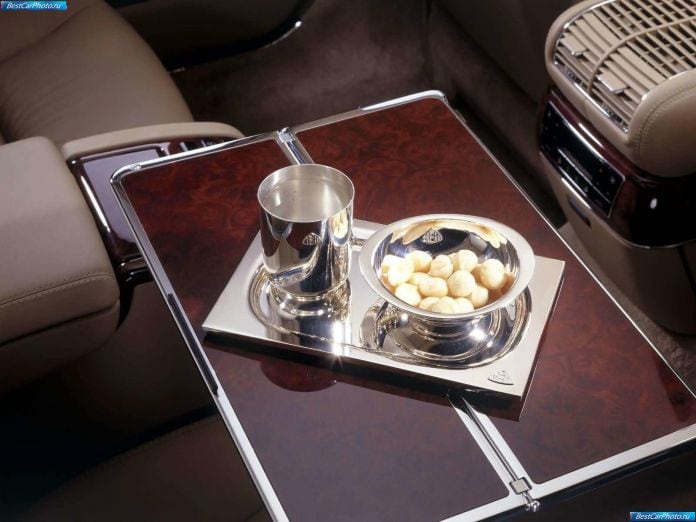 2002 Maybach 62 - фотография 112 из 151