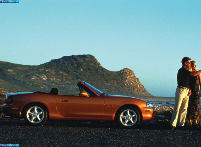 1998 Mazda MX5 - фотография 17 из 42