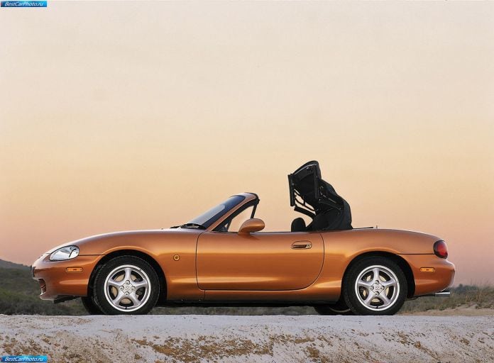 1998 Mazda MX5 - фотография 25 из 42