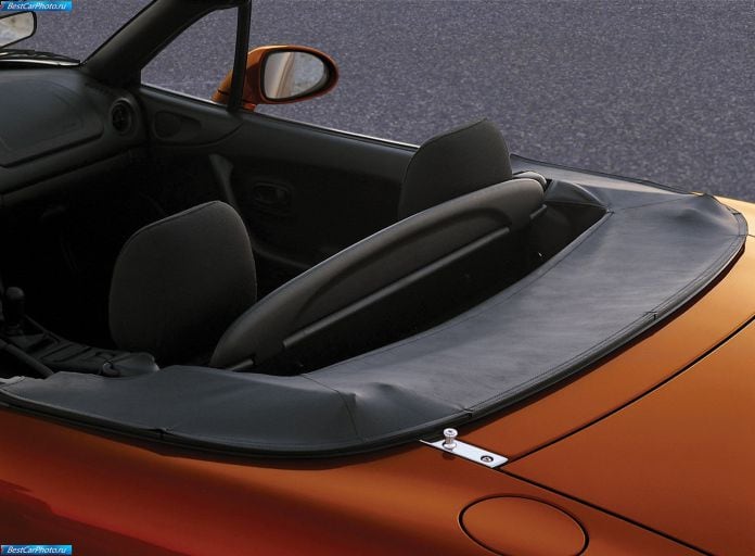1998 Mazda MX5 - фотография 34 из 42