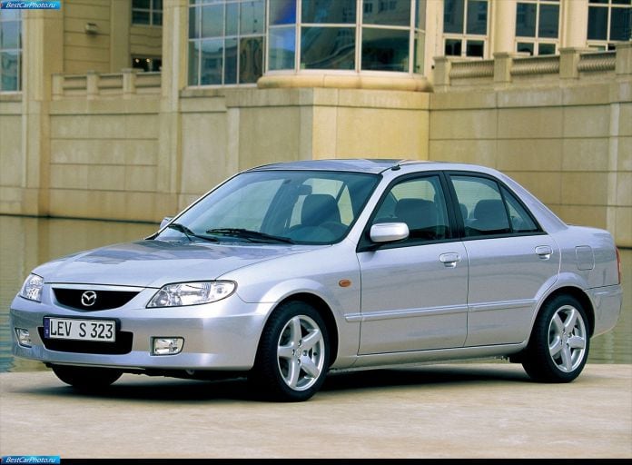 2000 Mazda 323 - фотография 9 из 15