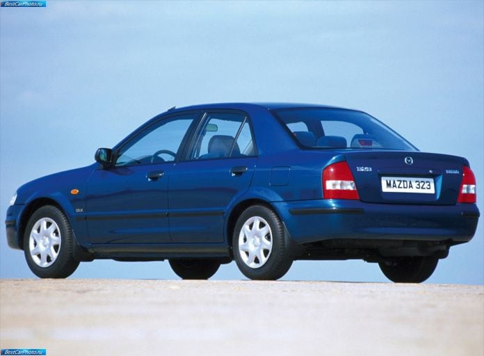 2000 Mazda 323 - фотография 11 из 15