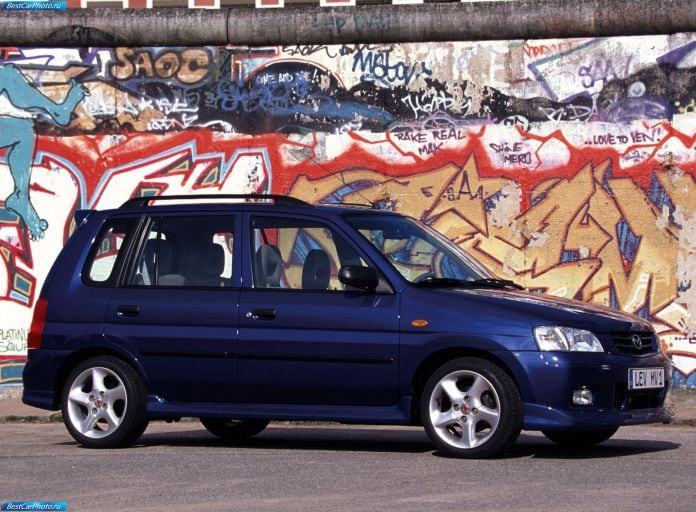 2000 Mazda Demio - фотография 10 из 33