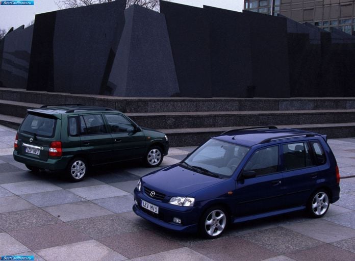 2000 Mazda Demio - фотография 11 из 33