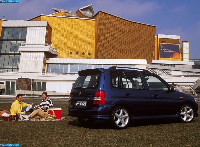 2000 Mazda Demio - фотография 15 из 33