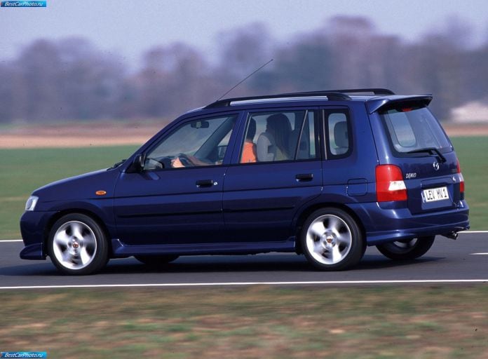 2000 Mazda Demio - фотография 18 из 33