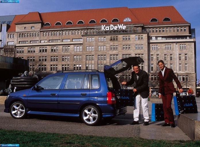 2000 Mazda Demio - фотография 19 из 33