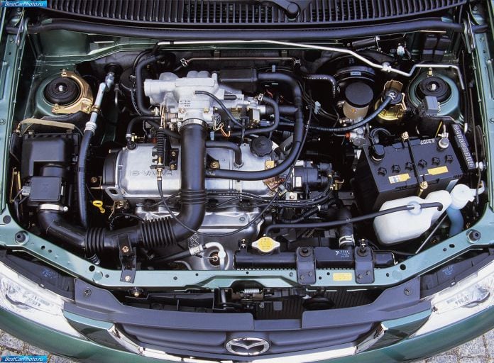 2000 Mazda Demio - фотография 30 из 33