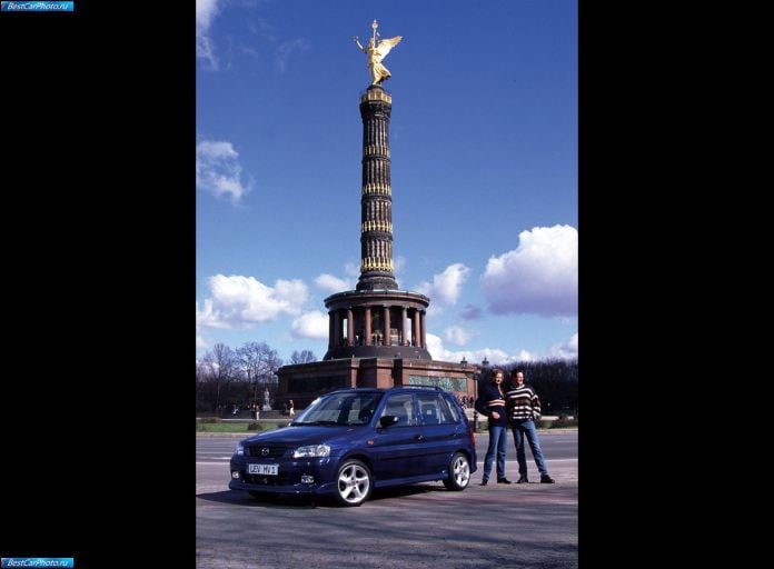 2000 Mazda Demio - фотография 31 из 33