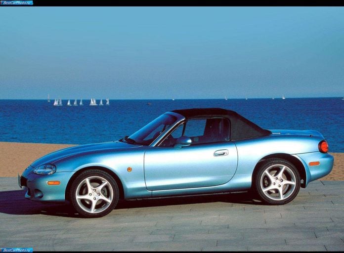 2000 Mazda MX5 - фотография 12 из 38