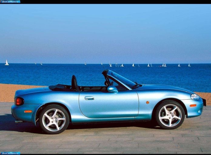 2000 Mazda MX5 - фотография 13 из 38
