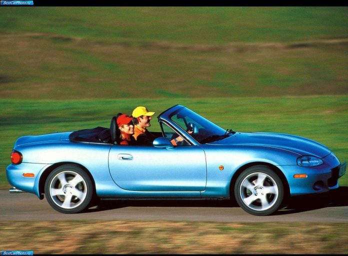 2000 Mazda MX5 - фотография 14 из 38