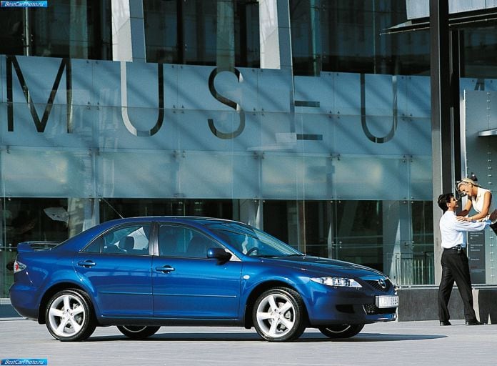 2001 Mazda 6 Sedan - фотография 18 из 35