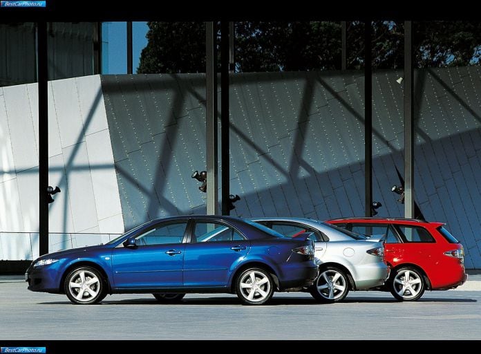 2001 Mazda 6 Sedan - фотография 22 из 35