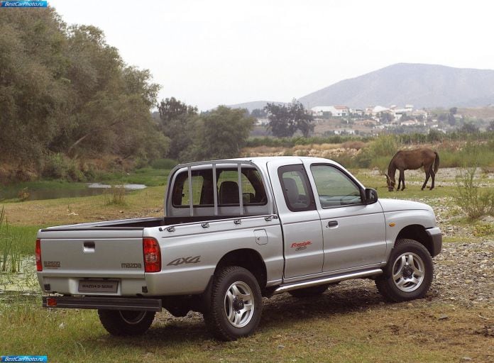 2001 Mazda B2500 - фотография 3 из 57