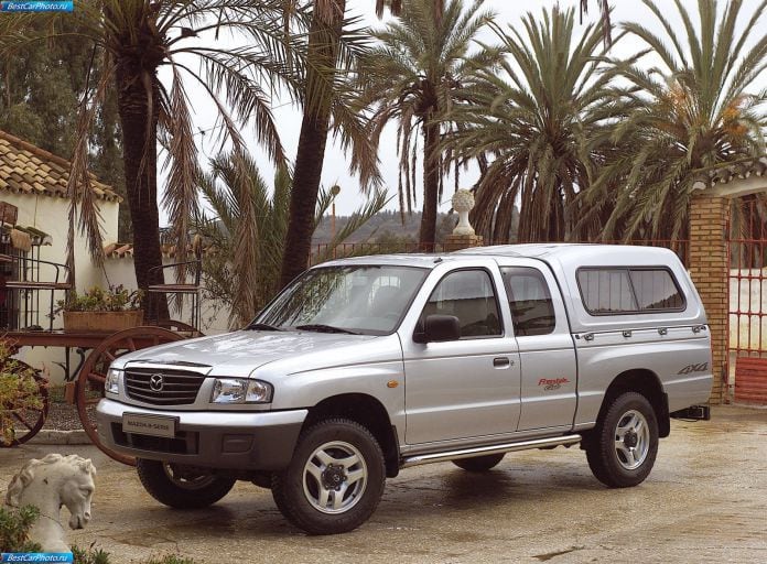 2001 Mazda B2500 - фотография 23 из 57