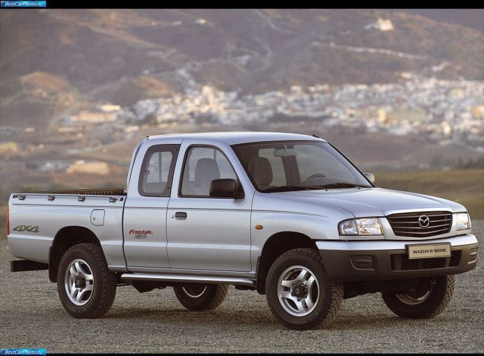 2001 Mazda B2500 - фотография 25 из 57