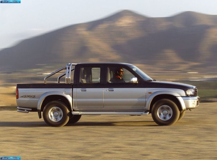 2001 Mazda B2500 - фотография 32 из 57