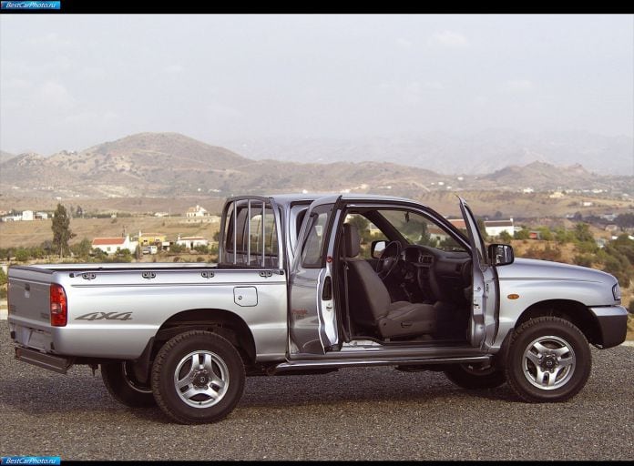 2001 Mazda B2500 - фотография 47 из 57