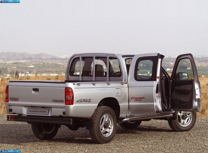 2001 Mazda B2500 - фотография 48 из 57