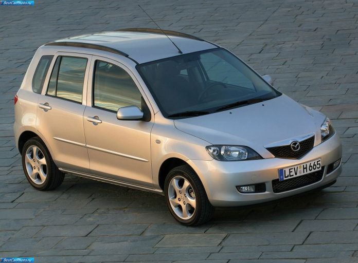 2003 Mazda 2 - фотография 8 из 112