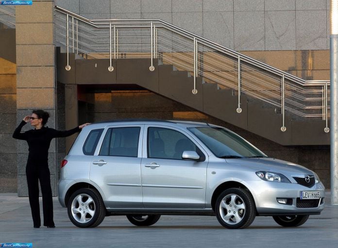 2003 Mazda 2 - фотография 11 из 112