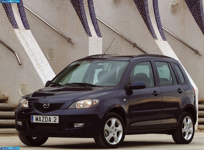 2003 Mazda 2 - фотография 38 из 112