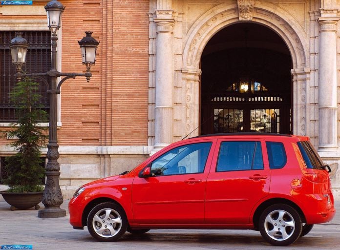 2003 Mazda 2 - фотография 73 из 112