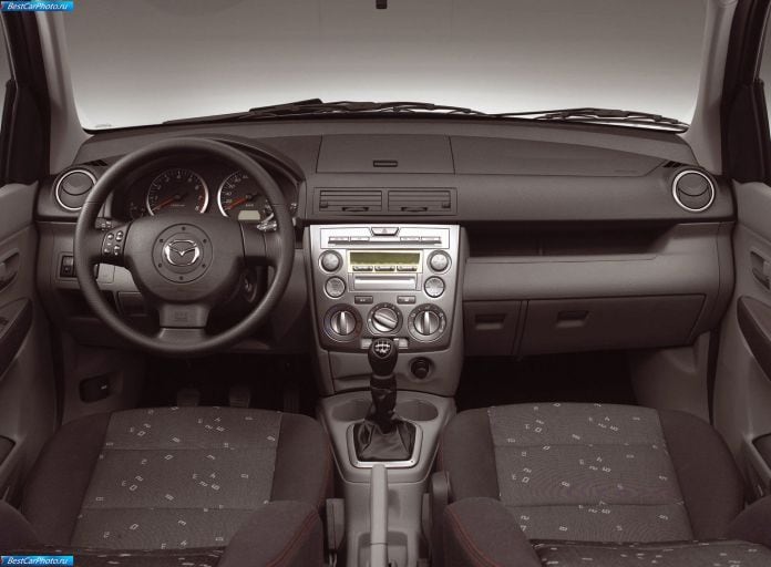 2003 Mazda 2 - фотография 84 из 112