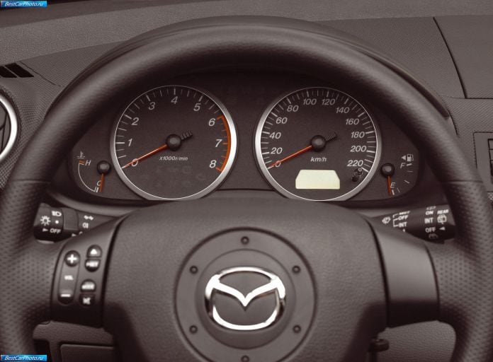 2003 Mazda 2 - фотография 89 из 112