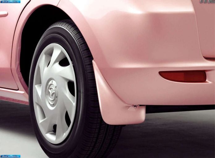 2003 Mazda Demio Stardust Pink Limited Edition - фотография 9 из 10