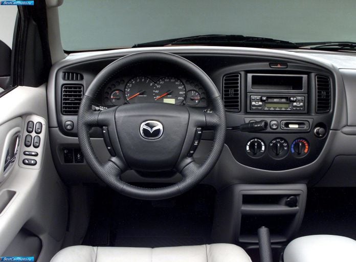 2003 Mazda Tribute - фотография 3 из 28
