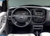 mazda_2003-tribute_1600x1200_018.jpg