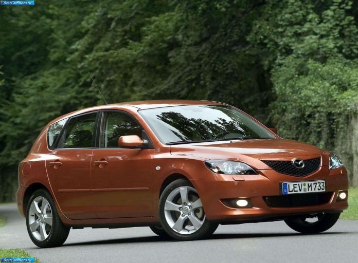 2004 Mazda 3 5-door - фотография 12 из 80