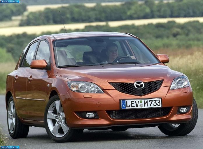 2004 Mazda 3 5-door - фотография 15 из 80