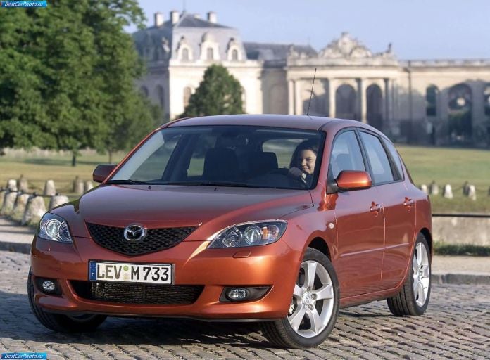 2004 Mazda 3 5-door - фотография 17 из 80