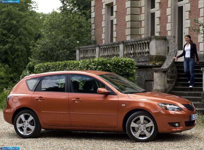 2004 Mazda 3 5-door - фотография 23 из 80