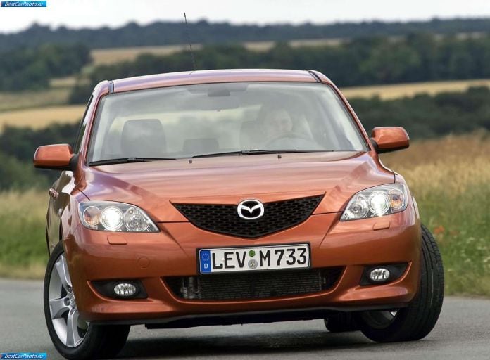 2004 Mazda 3 5-door - фотография 25 из 80