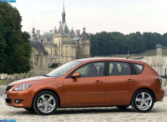 2004 Mazda 3 5-door - фотография 29 из 80