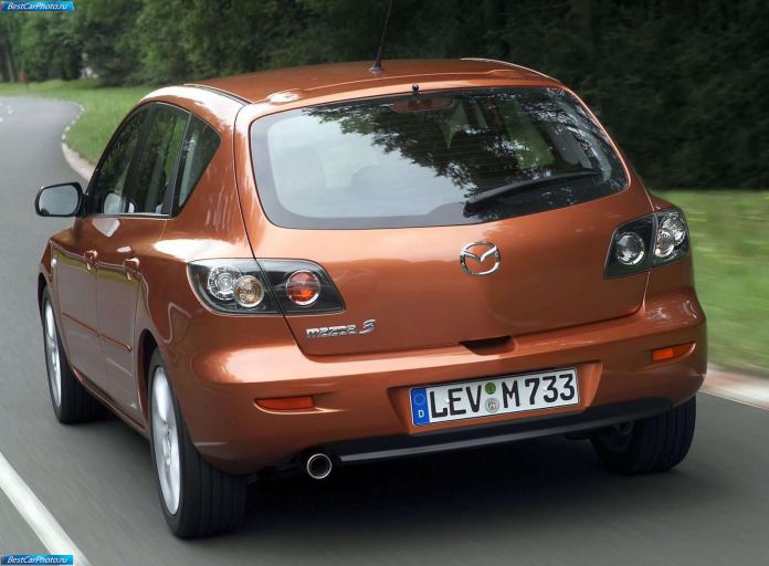 2004 Mazda 3 5-door - фотография 35 из 80