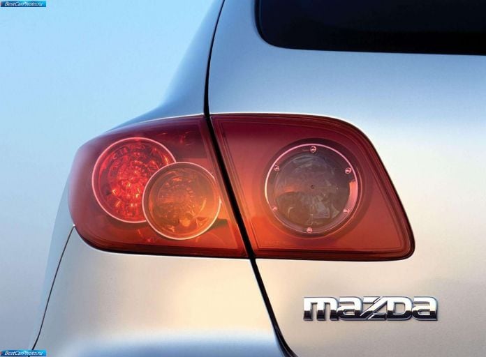 2004 Mazda 3 5-door - фотография 61 из 80