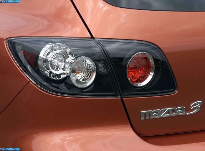2004 Mazda 3 5-door - фотография 63 из 80