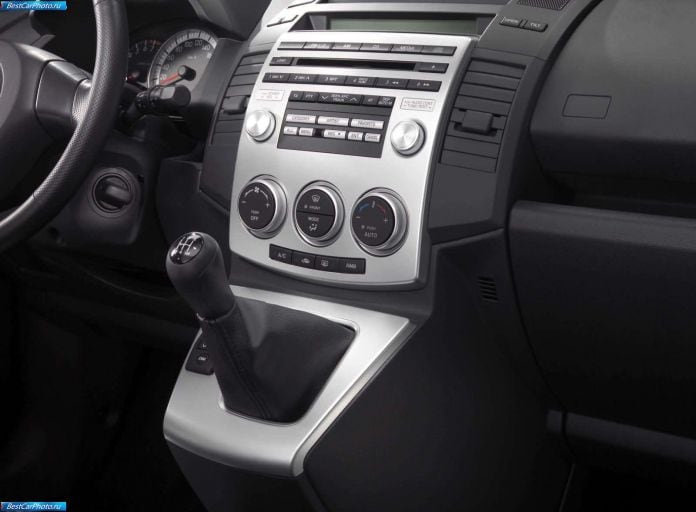 2004 Mazda 5 European Version - фотография 37 из 62