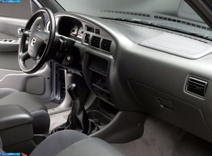 2004 Mazda b2500 - фотография 67 из 80