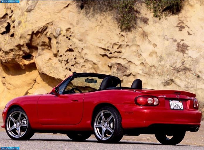 2004 Mazda Mazdaspeed MX5 - фотография 14 из 41