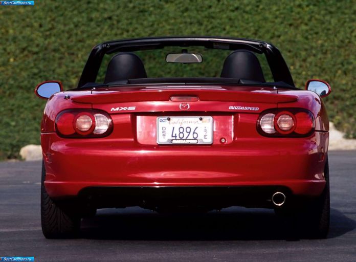2004 Mazda Mazdaspeed MX5 - фотография 18 из 41