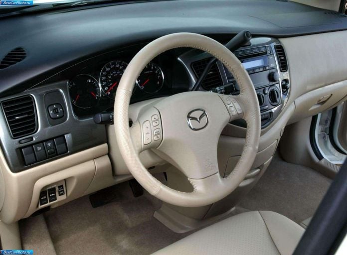 2004 Mazda MPV ES - фотография 13 из 23